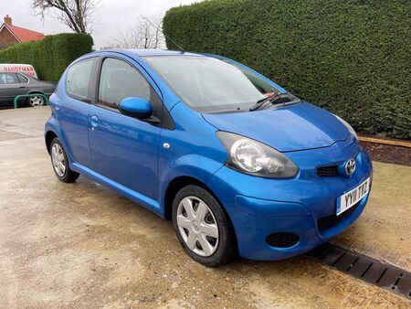 TOYOTA AYGO 1.0 VVT-i Blue Euro 5 5dr