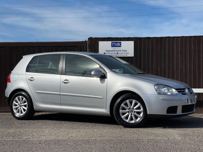 VOLKSWAGEN GOLF 1.6 FSI Match 5dr