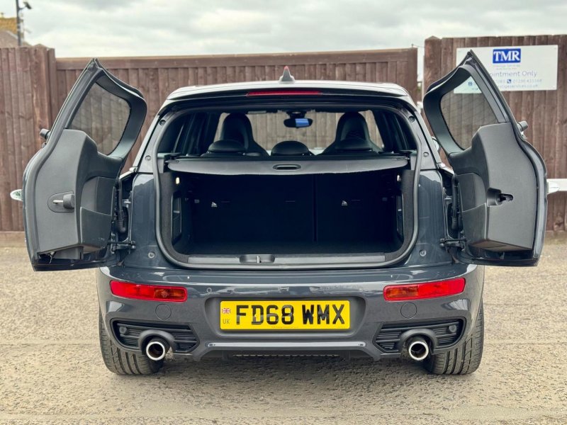 MINI CLUBMAN