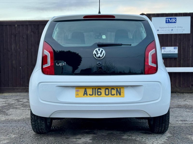 VOLKSWAGEN UP