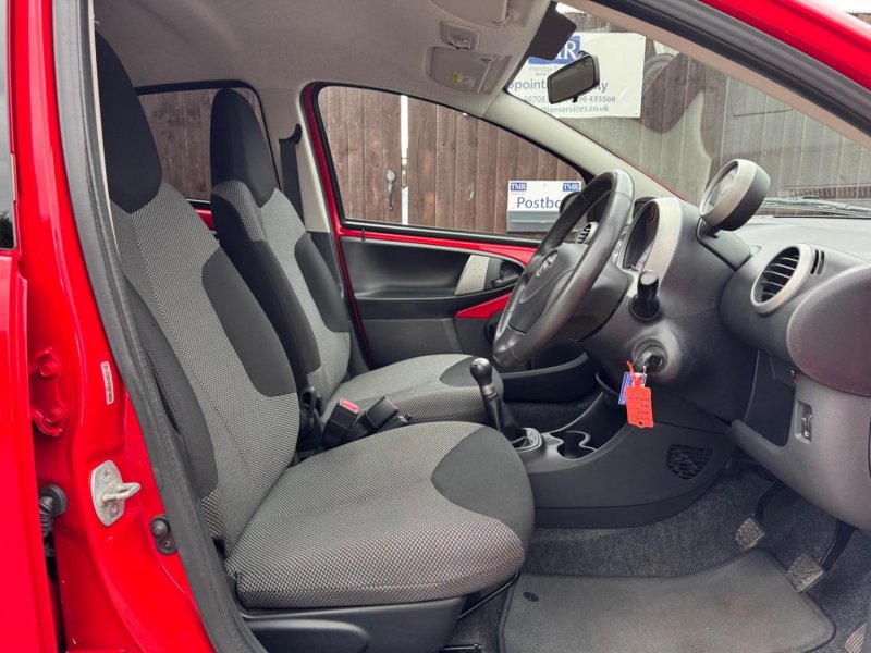 TOYOTA AYGO
