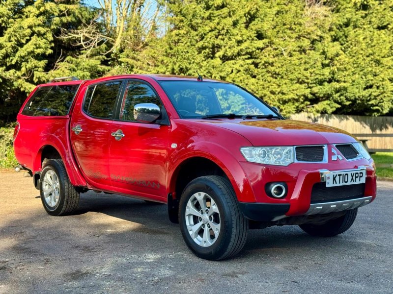 MITSUBISHI L200