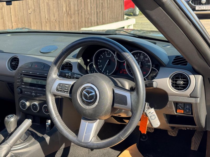 MAZDA MX-5