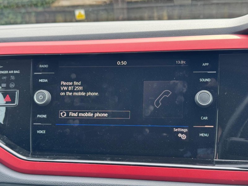 VOLKSWAGEN POLO