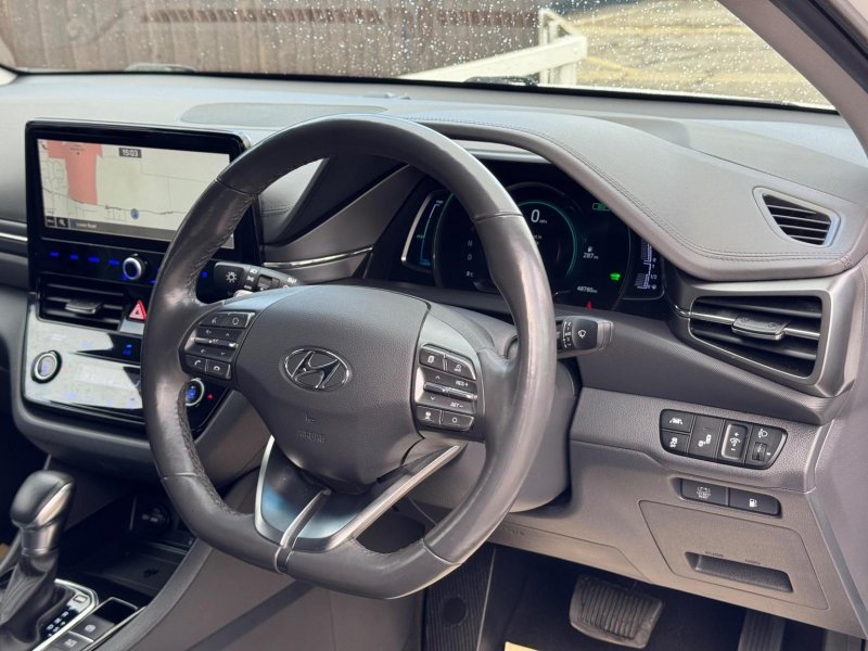 HYUNDAI IONIQ