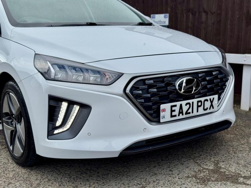 HYUNDAI IONIQ