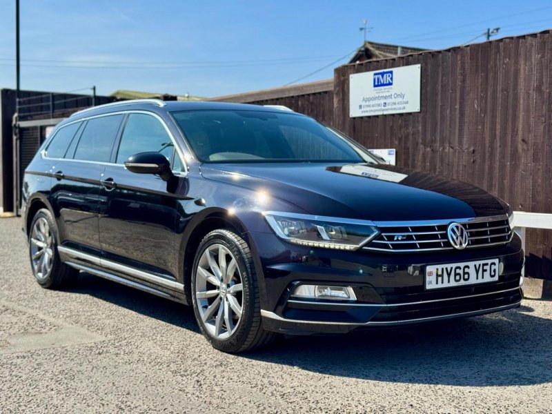 VOLKSWAGEN PASSAT 2.0 TDI BlueMotion Tech R-Line DSG Euro 6 (s/s) 5dr