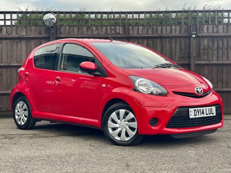 TOYOTA AYGO 1.0 VVT-i Move Euro 5 5dr